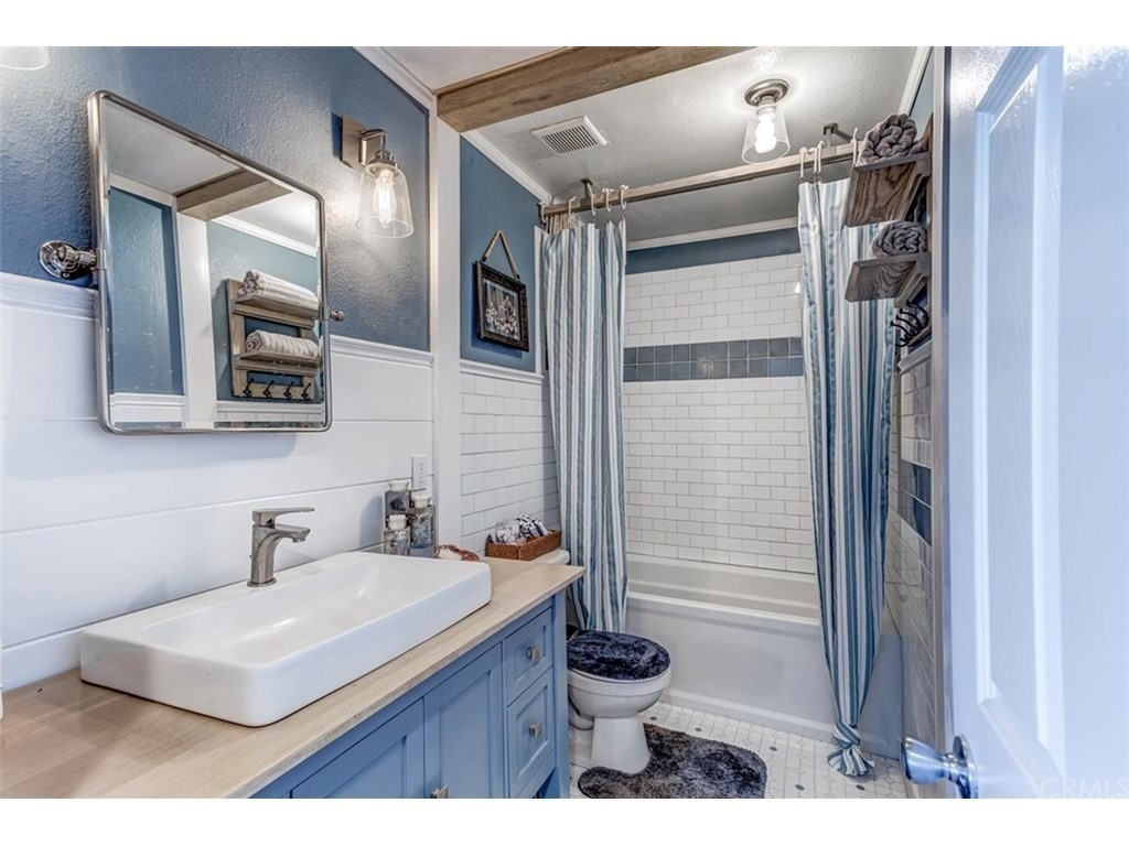 24561 D Harbor View Drive, Unit 13 Dana Point, CA 92629 - Photo 17 of 28