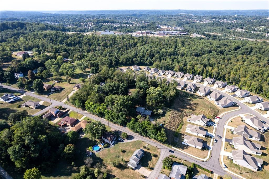 5575 Aiken Road McKees Rocks, PA 15136 - Photo 31 of 33 an aerial view of multiple house