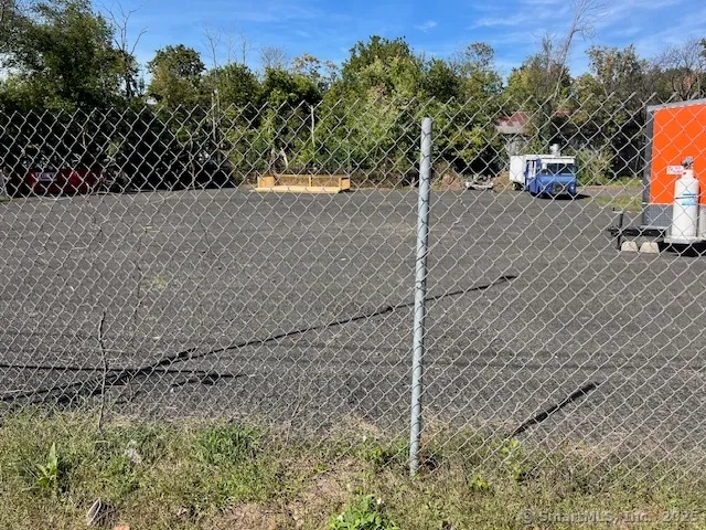 $179,900 | 246 Pratt Street, Meriden, CT 06450