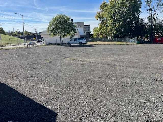 $179,900 | 246 Pratt Street, Meriden, CT 06450