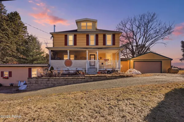 $415,900 | 298 Crosstown Highway, Union Dale, PA 18470
