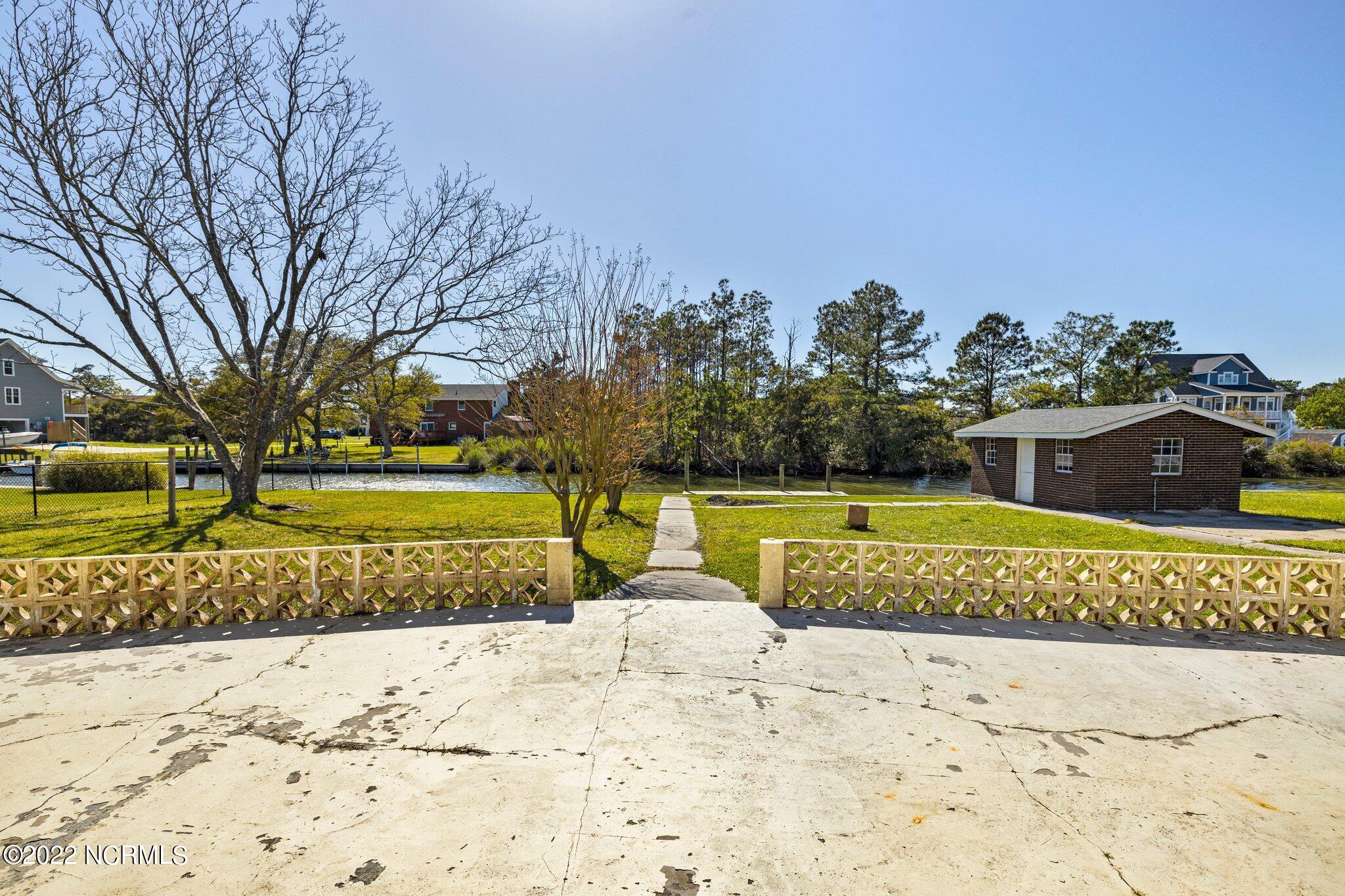 412 Margaret Road Beaufort, NC 28516 - Photo 11 of 53 Back Yard