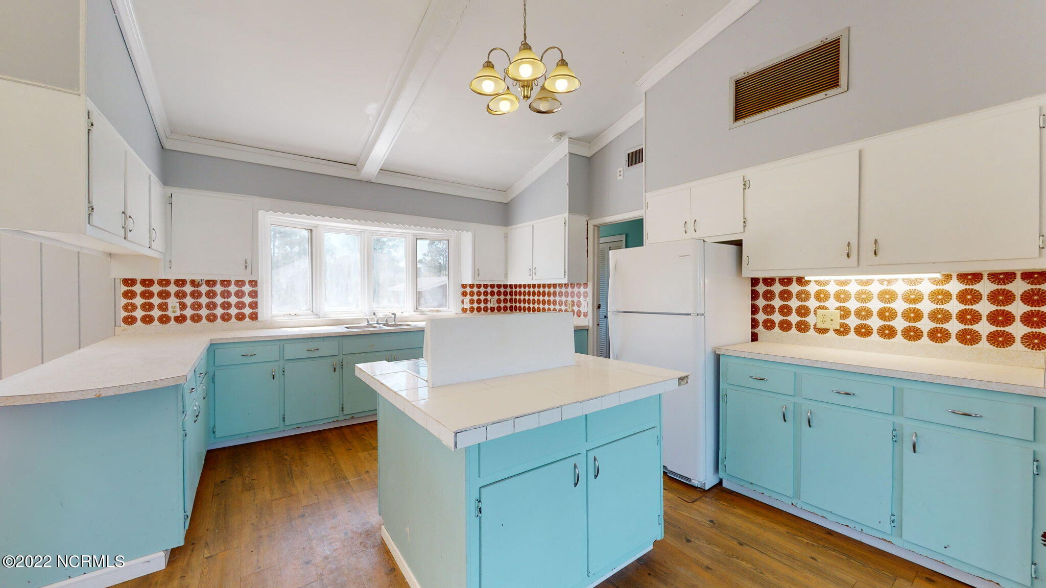 412 Margaret Road Beaufort, NC 28516 - Photo 29 of 53 Kitchen