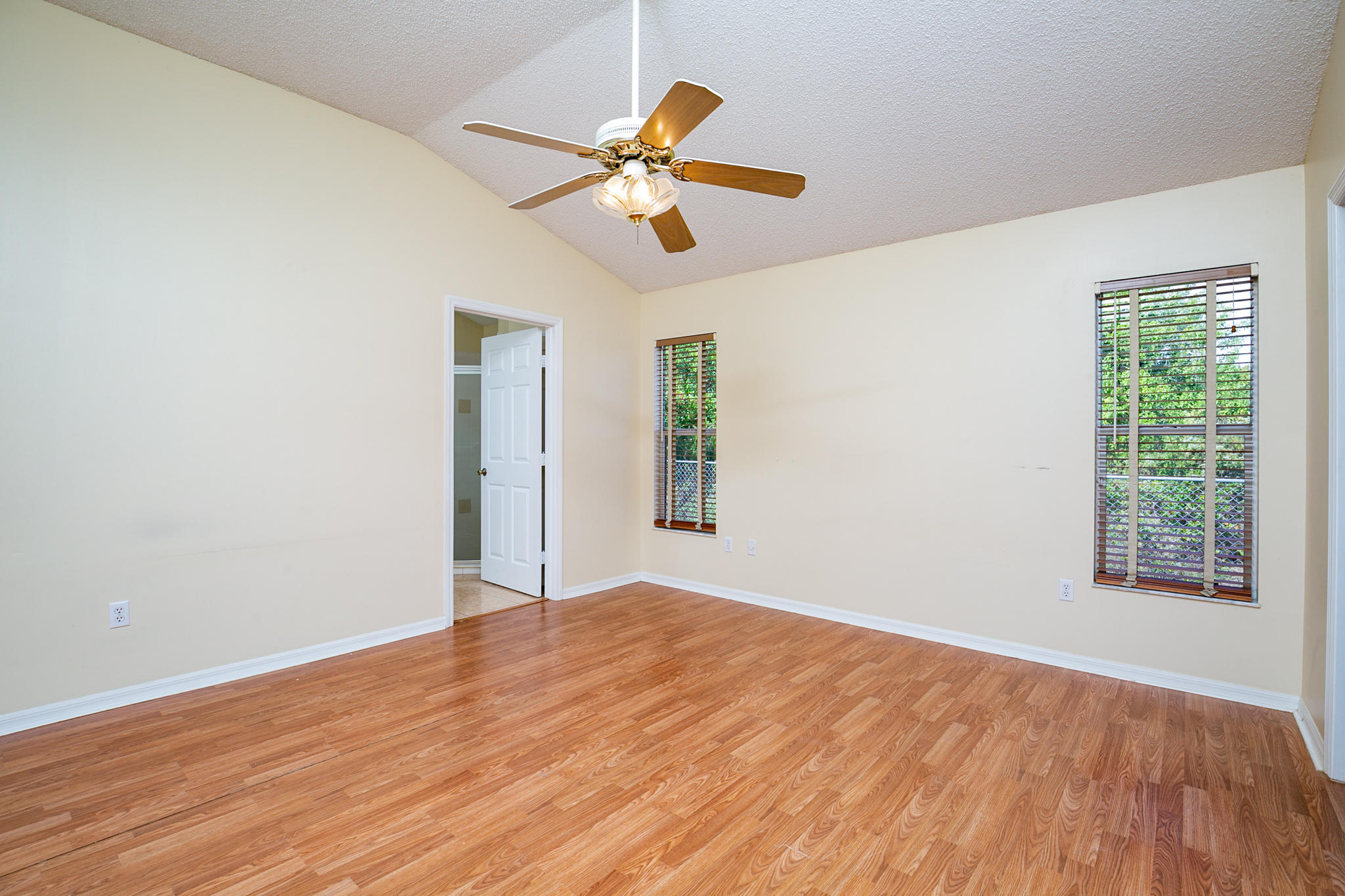 4652 Southwest Paley Road Port St. Lucie, FL 34953 - Photo 15 of 25 4752Paley-15
