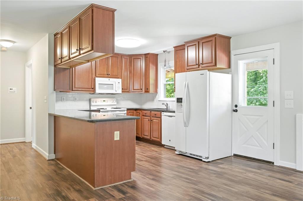 900 Reynolds Road Lewisville, NC 27023 - Photo 12 of 46 Kitchen