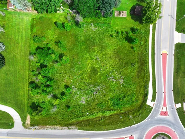 $169,900 | 29 St Green, Unit 2, Green Bay, WI 54311