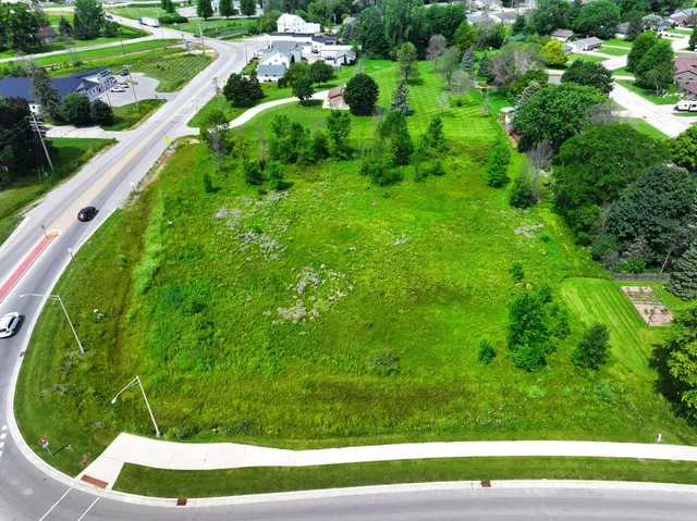 $169,900 | 29 St Green, Unit 2, Green Bay, WI 54311