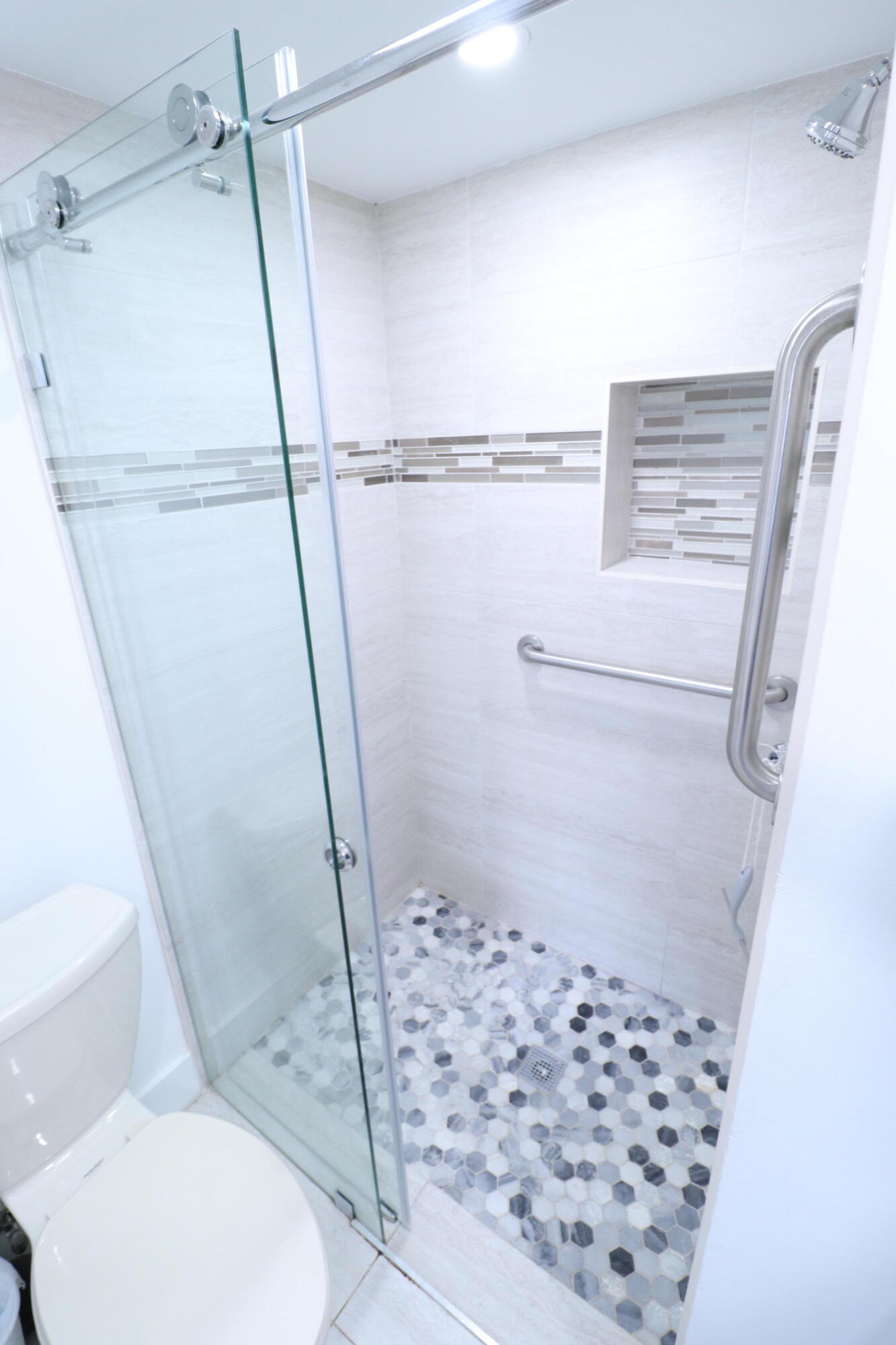 2900 North Pine Island Road, Unit 102 Sunrise, FL 33322 - Photo 18 of 35 IMG_3728