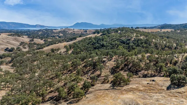 $1,700,000 | 8305 North State Highway, Upper Lake, CA 95485