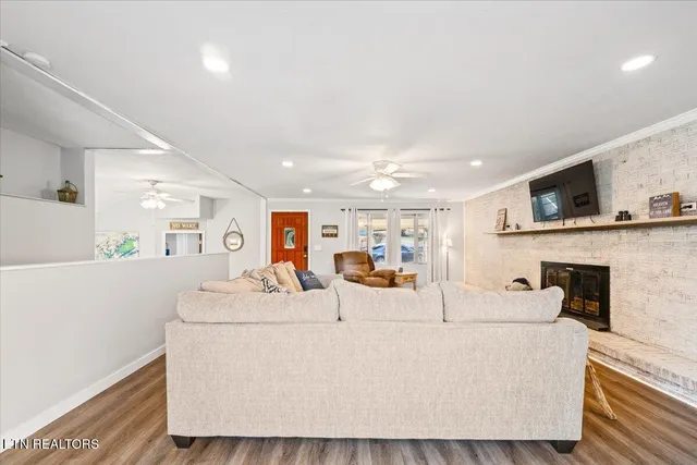 $285,000 | 170 Bow Point Road, La Follette, TN 37766