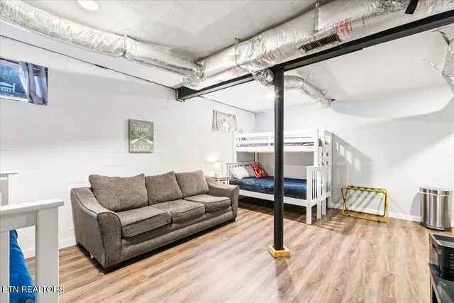 $285,000 | 170 Bow Point Road, La Follette, TN 37766