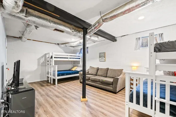 $279,900 | 170 Bow Point Road, La Follette, TN 37766