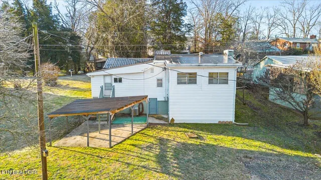 $285,000 | 170 Bow Point Road, La Follette, TN 37766