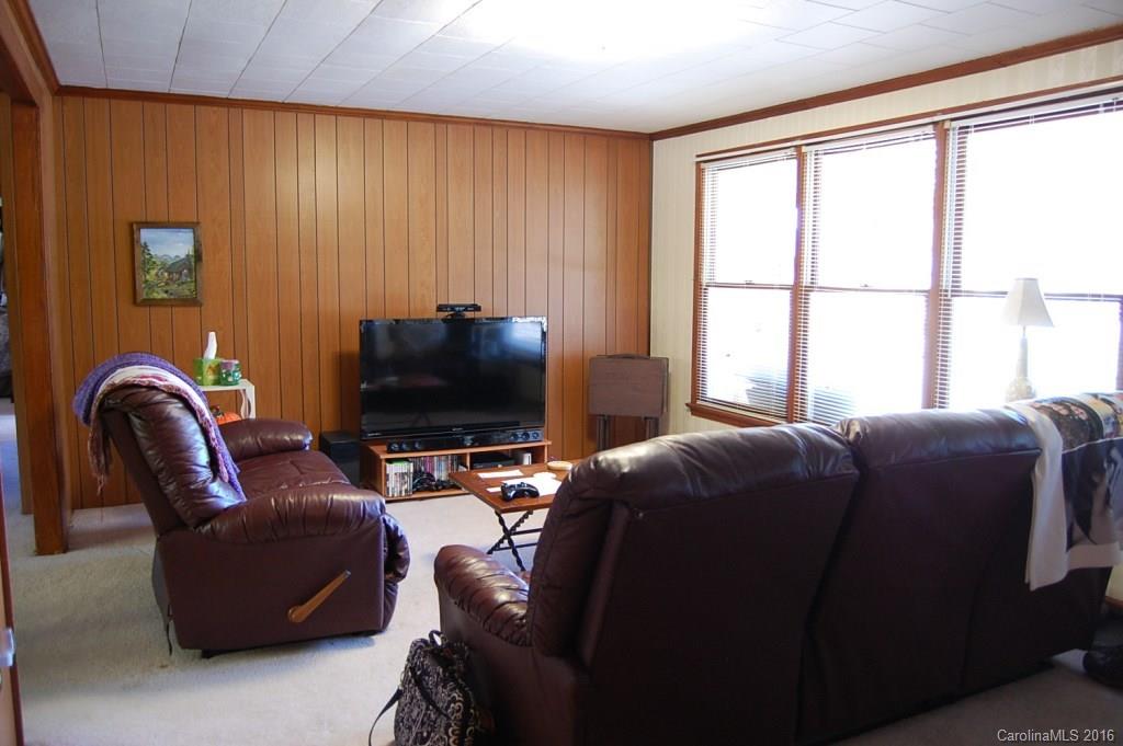 508 Island Ford Road Maiden, NC 28650 - Photo 4 of 19 Gallery Image 4