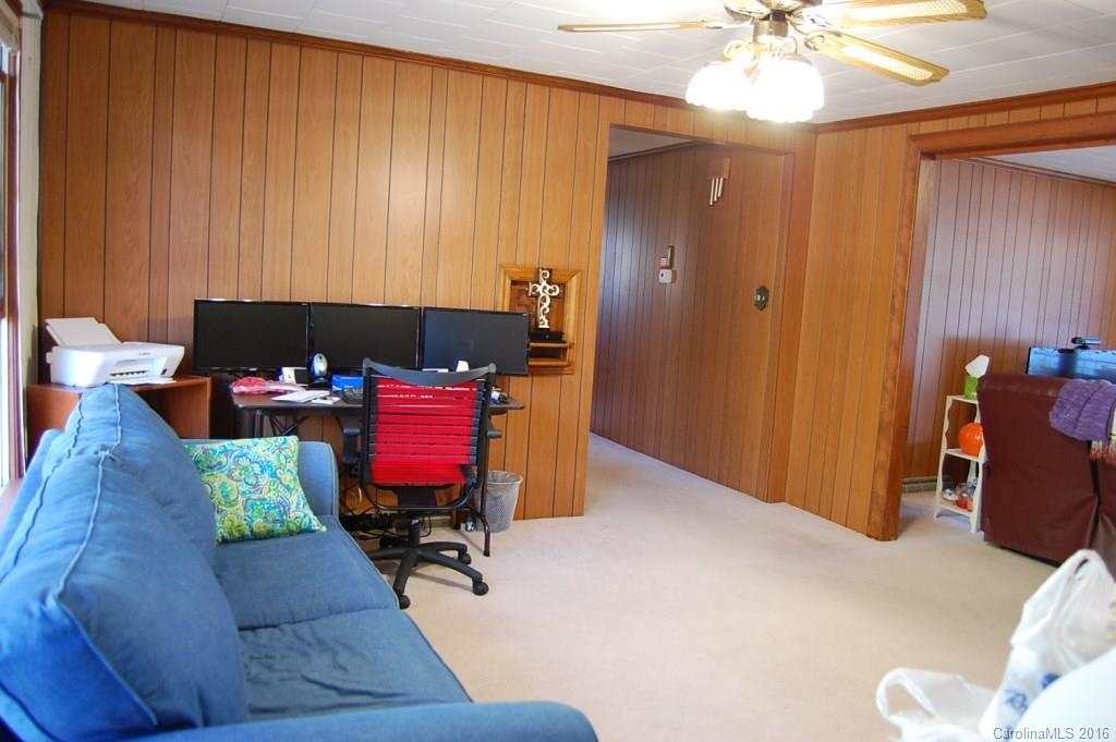 508 Island Ford Road Maiden, NC 28650 - Photo 5 of 19 Gallery Image 5