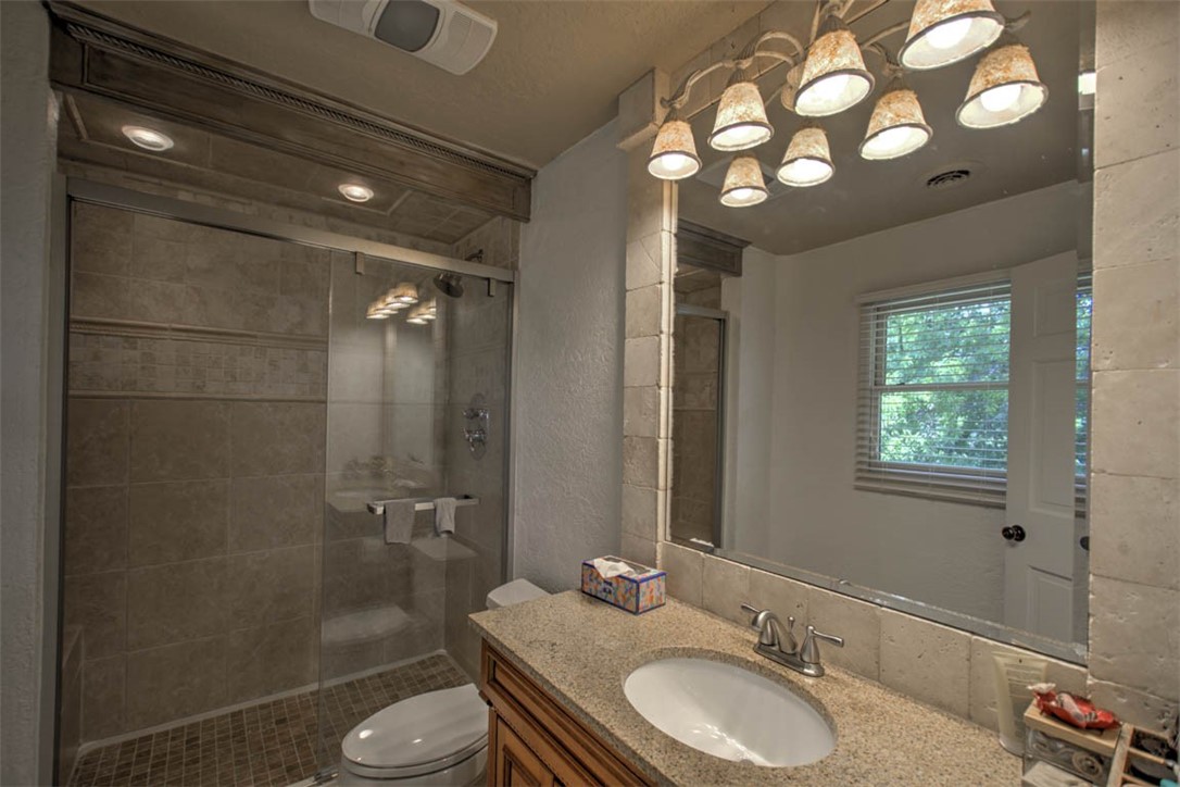 2710 South Forrest Green Drive Decatur, IL 62521 - Photo 24 of 41 Gallery Image 24