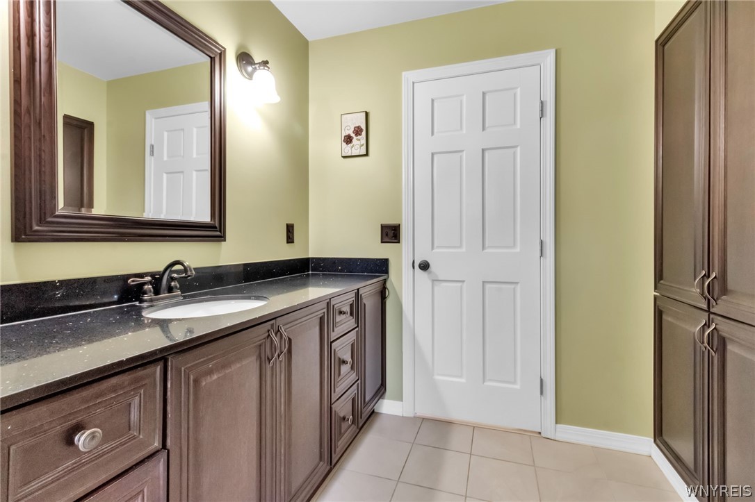 921 Girdle Road Elma, NY 14052 - Photo 19 of 44