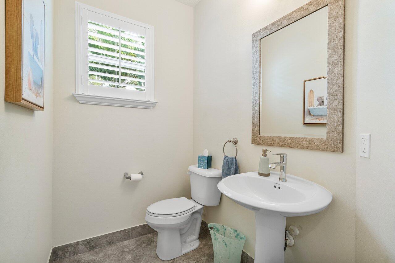 15820 Binks Pointe Terrace Wellington, FL 33414 - Photo 11 of 31 027-15820BinksPointeTerrace-Wellington-F