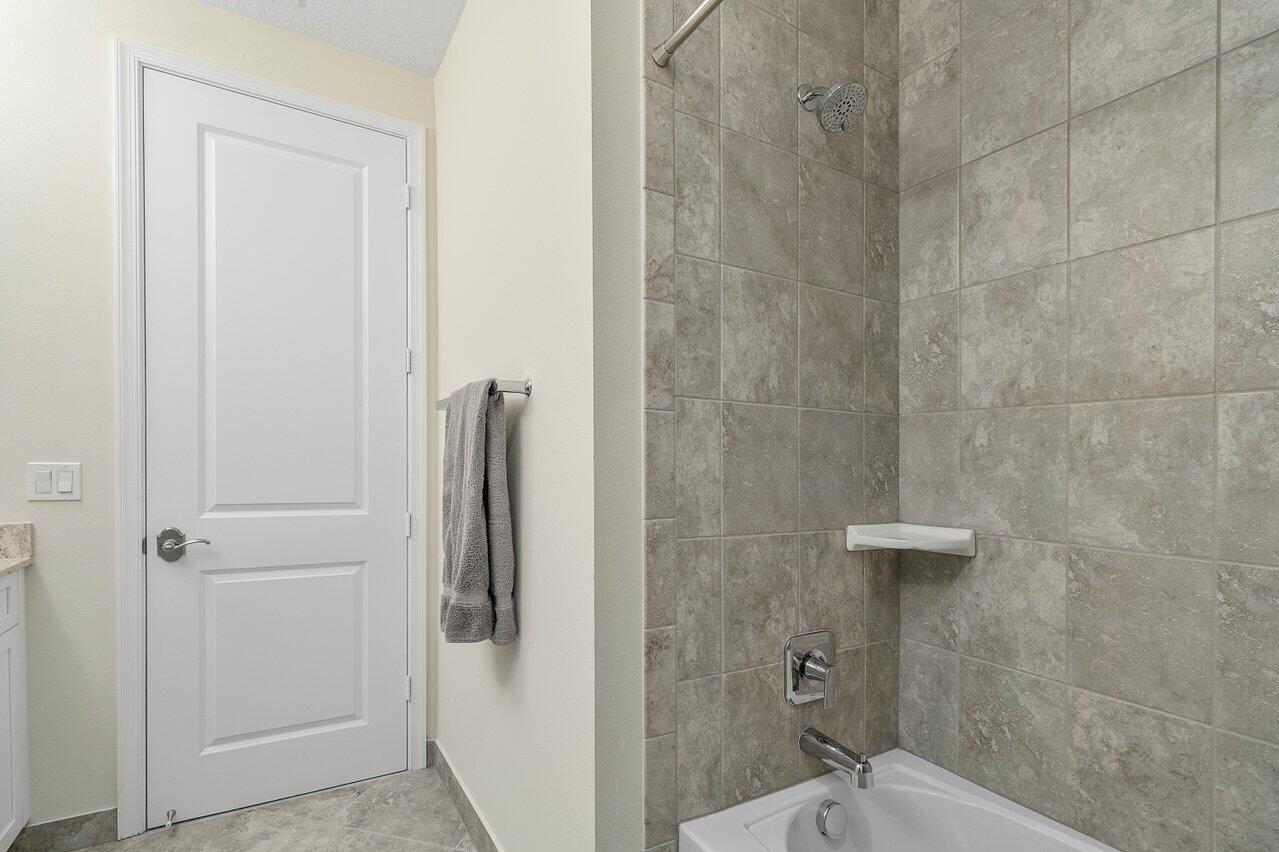 15820 Binks Pointe Terrace Wellington, FL 33414 - Photo 18 of 31 024-15820BinksPointeTerrace-Wellington-F