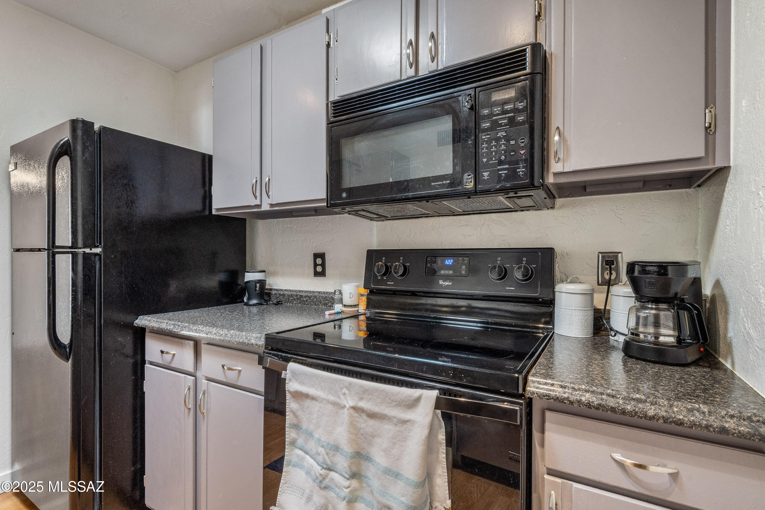 625 South Prudence Road, Unit 201 Tucson, AZ 85710 - Photo 11 of 24