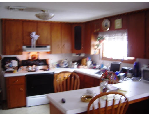 5 Sumner Street Webster, MA 01570 - Photo 4 of 8
