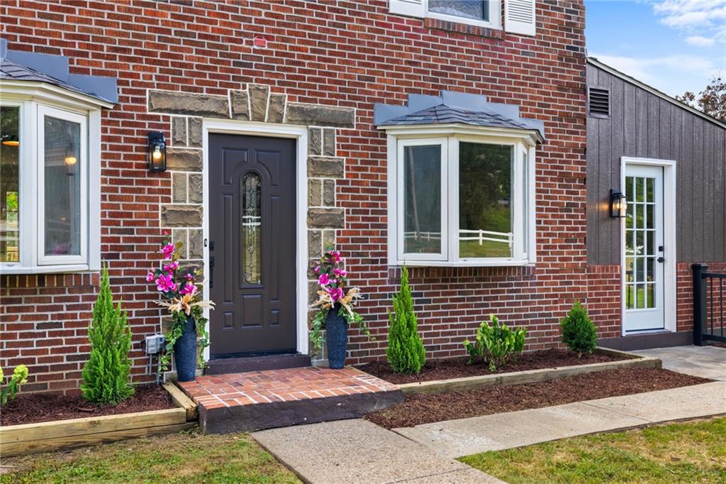 610 Perrymont Road Pittsburgh, PA 15237 - Photo 3 of 18 Gallery Image 3