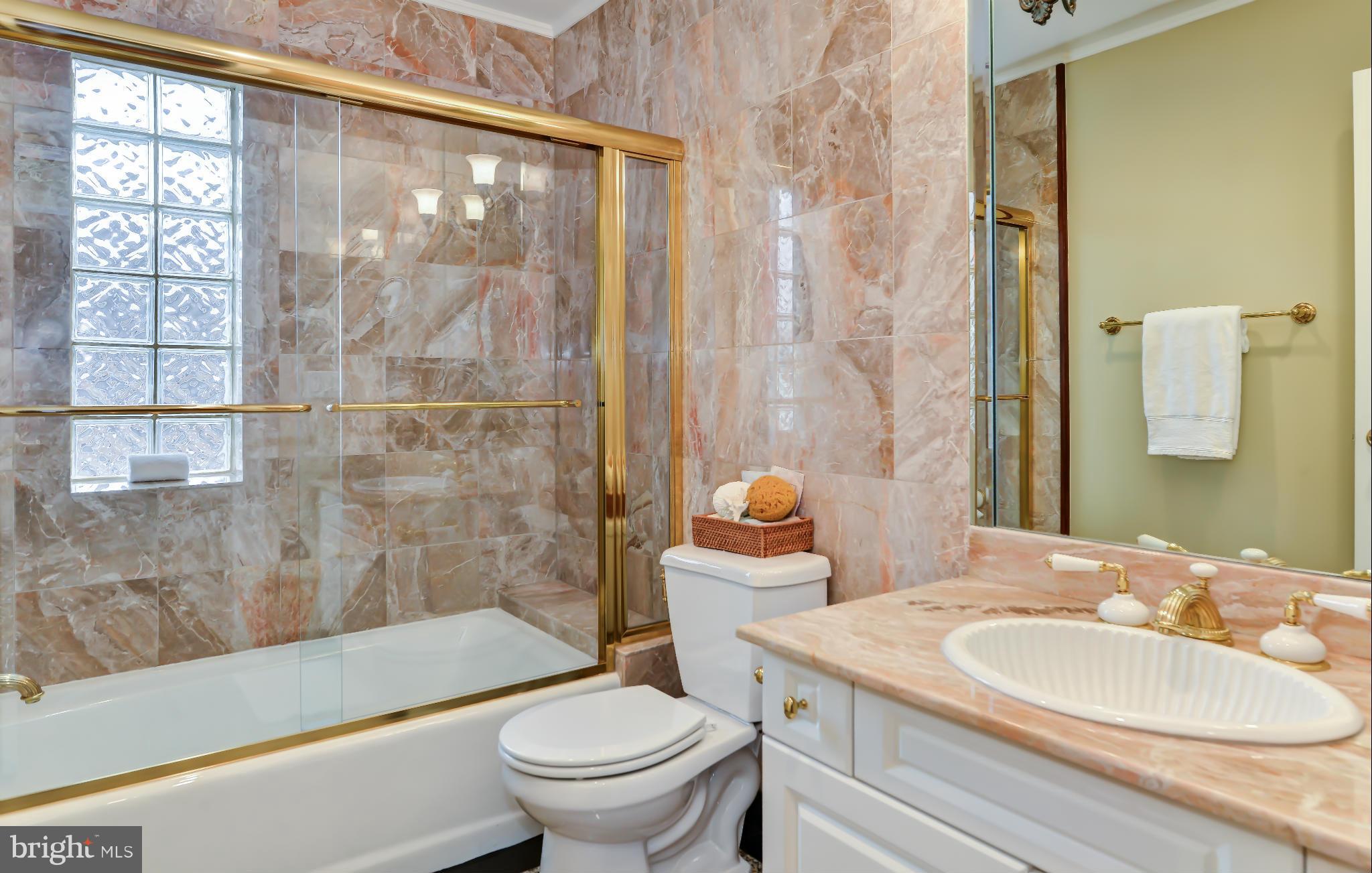 7717 Southdown Road Alexandria, VA 22308 - Photo 22 of 30 Marble and granite