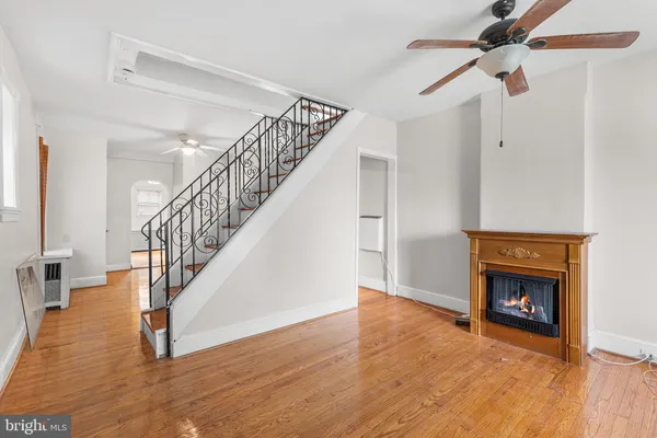 $2,600 | 345 West Mt Pleasant Avenue, Philadelphia, PA 19119