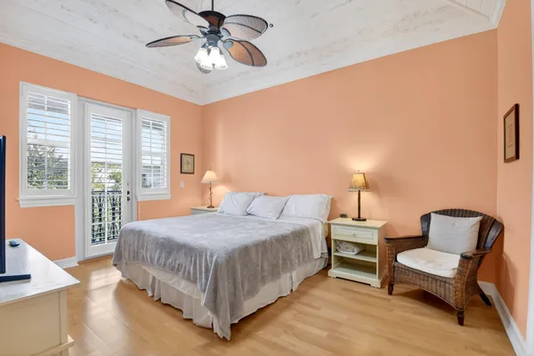 $1,100,000 | 369 West Mallory Circle, Delray Beach, FL 33483