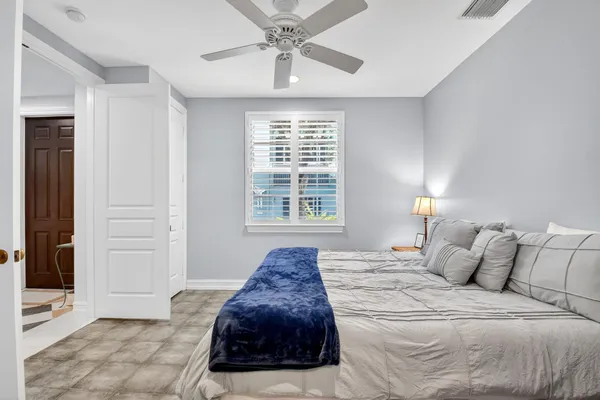 $1,100,000 | 369 West Mallory Circle, Delray Beach, FL 33483