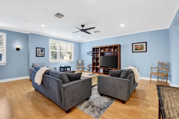 $1,100,000 | 369 West Mallory Circle, Delray Beach, FL 33483