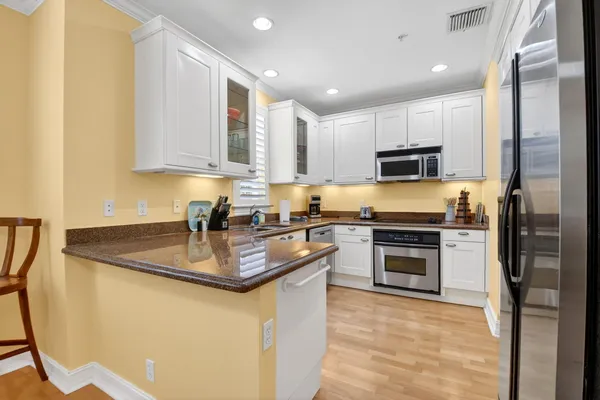 $1,100,000 | 369 West Mallory Circle, Delray Beach, FL 33483