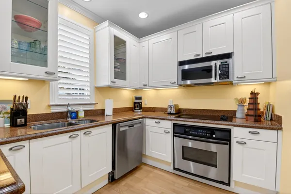 $1,100,000 | 369 West Mallory Circle, Delray Beach, FL 33483