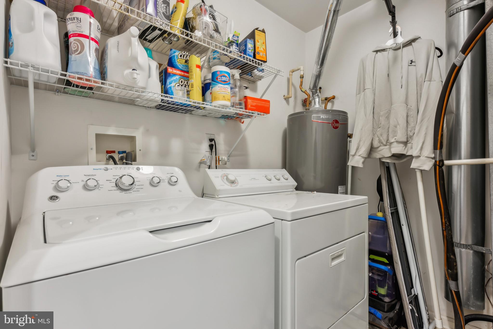 1102 Coventry Way Mount Laurel, NJ 08054 - Photo 23 of 24 a utility room with dryer and washer