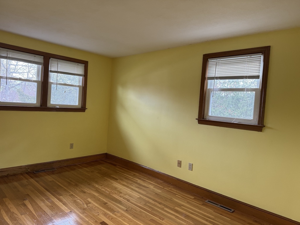 7 Lee Street Walpole, MA 02081 - Photo 15 of 24