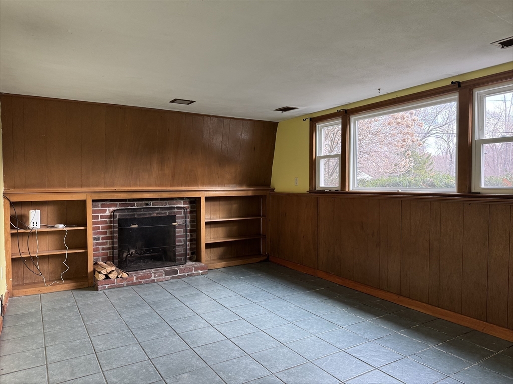 7 Lee Street Walpole, MA 02081 - Photo 17 of 24