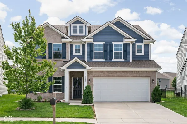 $399,900 | 5319 Maywood Drive, Whitestown, IN 46075