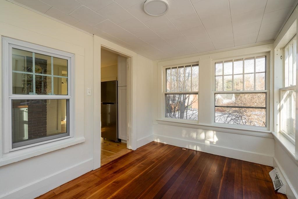 79 Brave Boat Harbor Road Kittery, ME 03905 - Photo 4 of 14