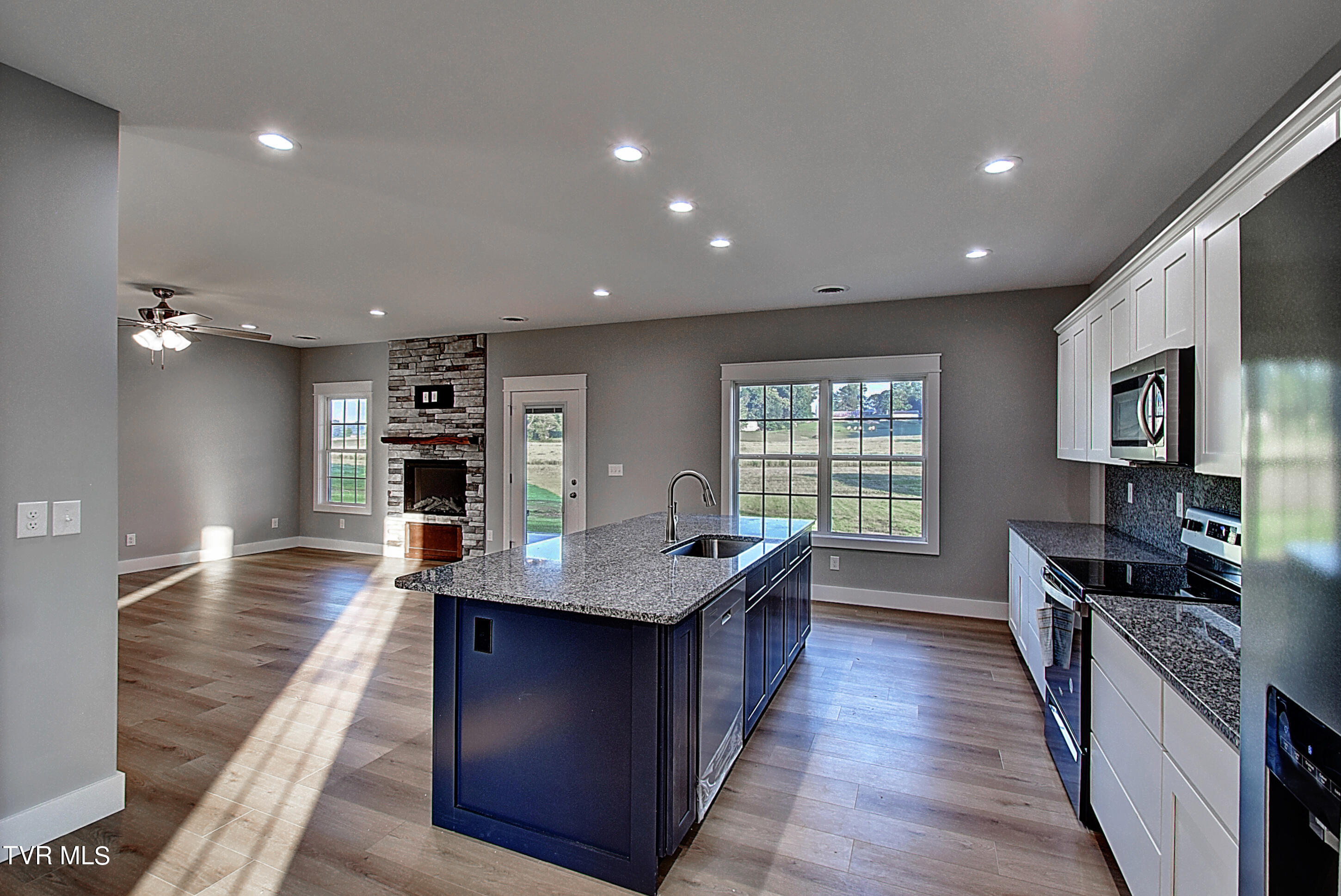 365 Greenwood Road Tusculum, TN 37616 - Photo 19 of 45 DSC_0268And8more