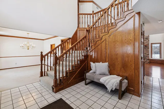 $540,000 | 12520 Pinehurst Drive, Burnsville, MN 55337