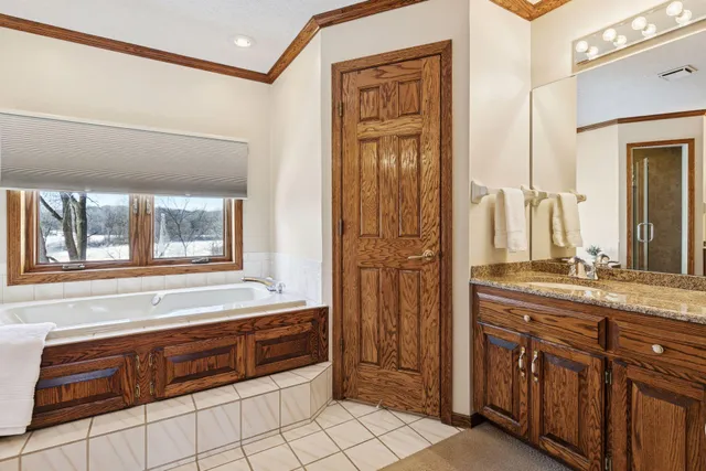 $540,000 | 12520 Pinehurst Drive, Burnsville, MN 55337