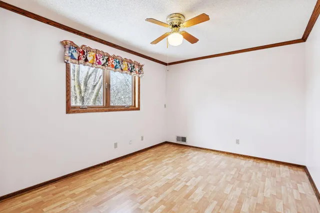 $540,000 | 12520 Pinehurst Drive, Burnsville, MN 55337