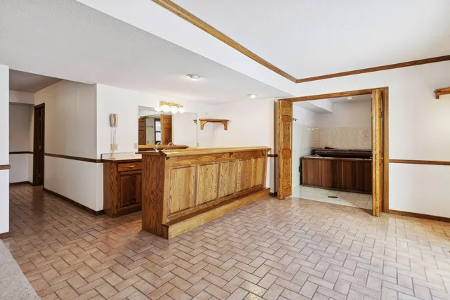 $540,000 | 12520 Pinehurst Drive, Burnsville, MN 55337