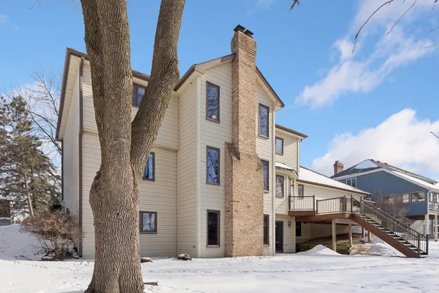 $540,000 | 12520 Pinehurst Drive, Burnsville, MN 55337