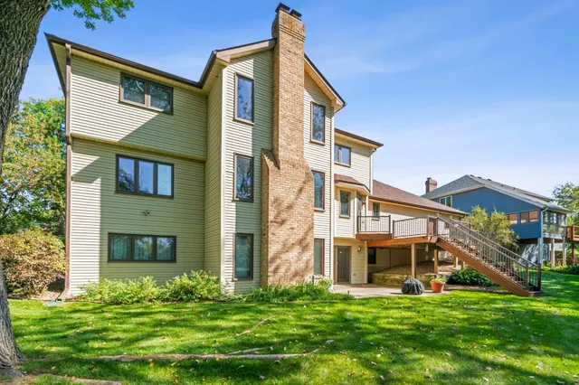 $540,000 | 12520 Pinehurst Drive, Burnsville, MN 55337