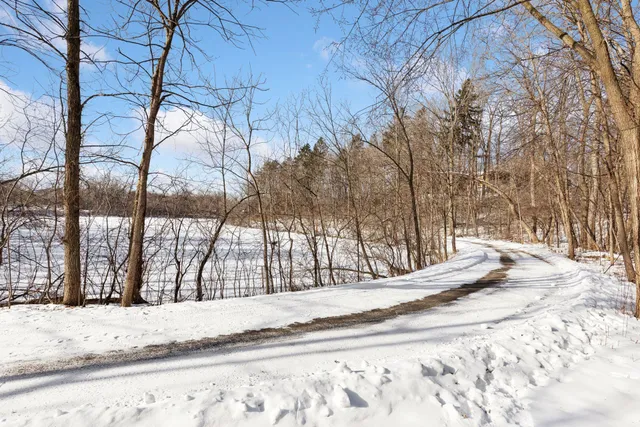 $540,000 | 12520 Pinehurst Drive, Burnsville, MN 55337