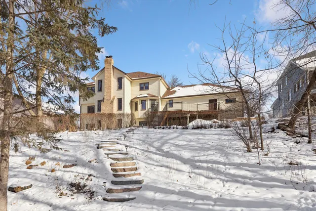 $540,000 | 12520 Pinehurst Drive, Burnsville, MN 55337