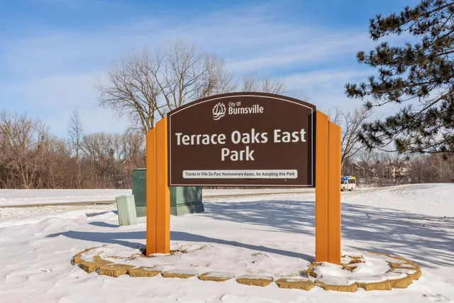 $540,000 | 12520 Pinehurst Drive, Burnsville, MN 55337