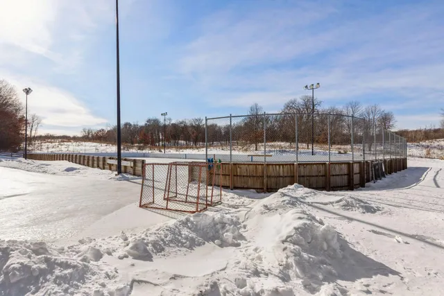 $540,000 | 12520 Pinehurst Drive, Burnsville, MN 55337