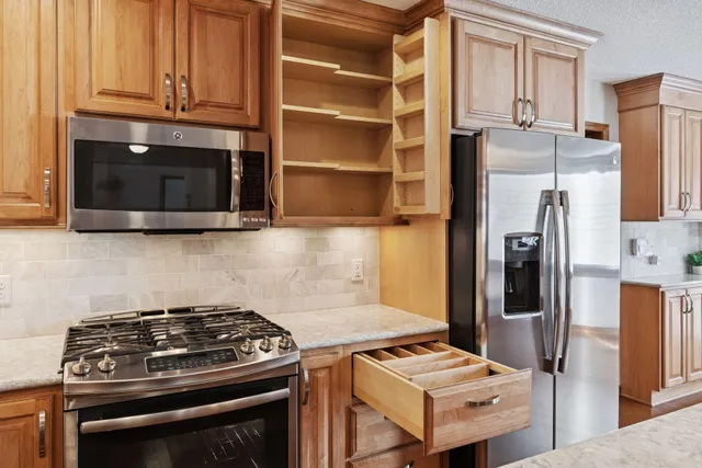 $540,000 | 12520 Pinehurst Drive, Burnsville, MN 55337